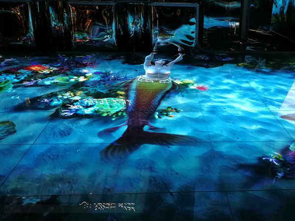 北京朝陽鳳凰國際傳媒中心室內全彩led顯示屏