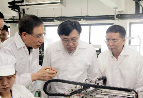 浙江省委常委、常務副省長馮飛到三思調研