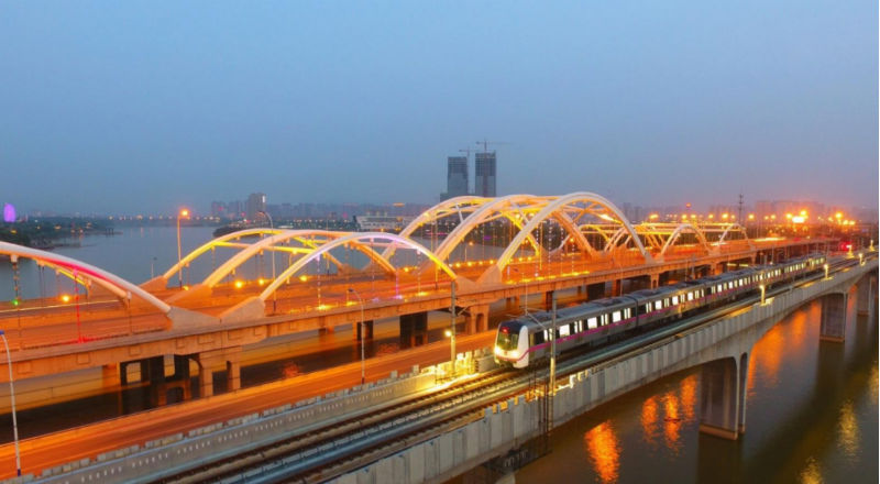 三思西安地鐵三號(hào)線照明項(xiàng)目