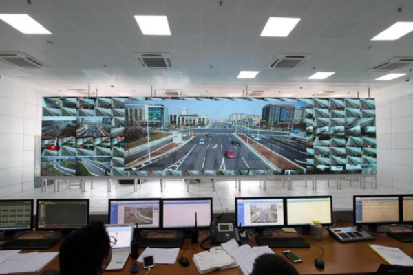上海虹梅南路隧道監(jiān)控中心室內全彩屏