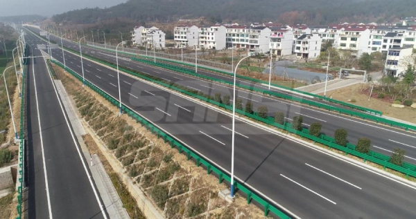 351國(guó)道浦江段道路照明