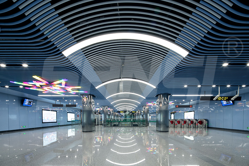 先進(jìn)技術(shù)應(yīng)用,地鐵軌道交通照明,提升運(yùn)行效率,地鐵照明燈,LED燈,上海三思