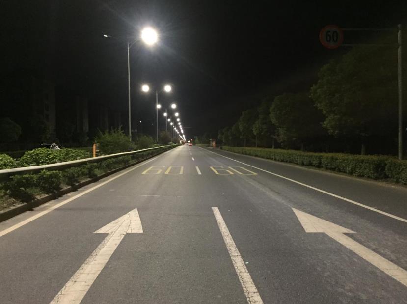 智慧路燈,道路照明,LED路燈,助力城市,多維場景升級