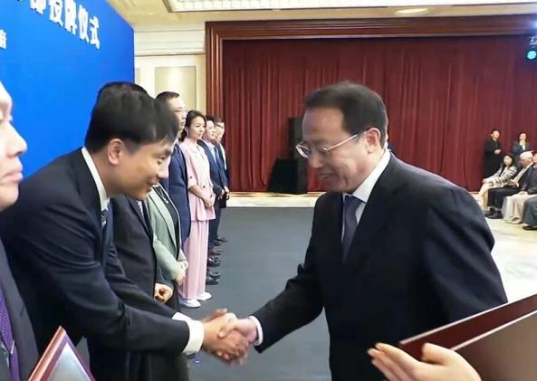 LED顯示屏,LED顯示屏廠家,LED照明廠家,照明解決方案,顯示屏解決方案